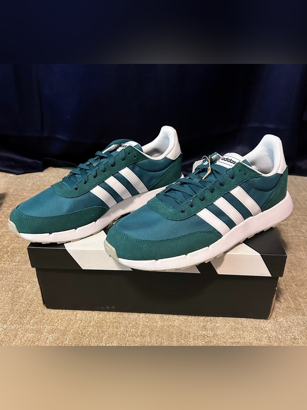 Brand new men’s green Adidas Run 60’s 2.0 size 11.5